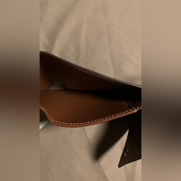 Louis Vuitton Victorine Wallet - Picture 7 of 7